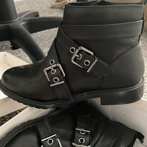 Bleecker & Bond brand new women’s black boots